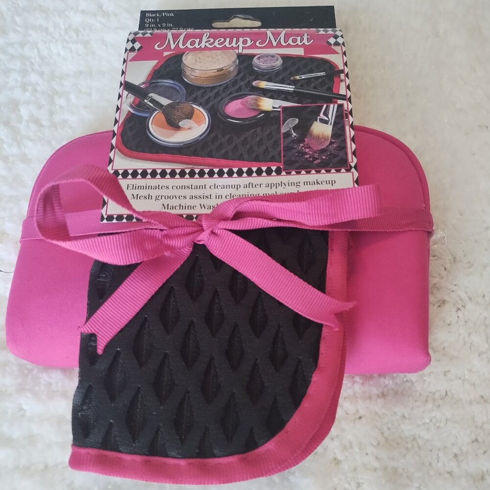 Makeup Mat & Bag Set with Free Gift!!
